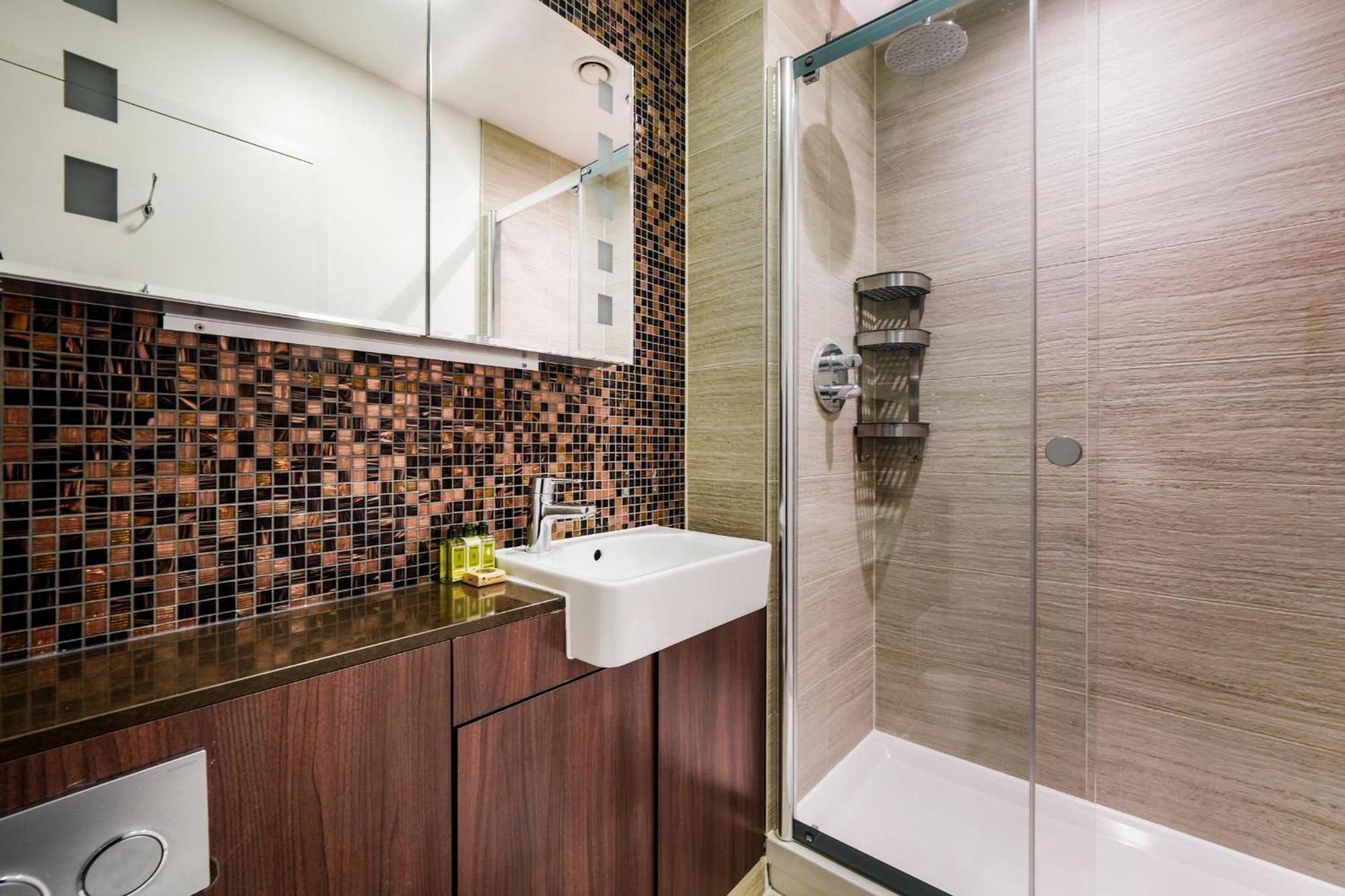 Monument Serviced Apartments By Lovelystay Londra Oda fotoğraf
